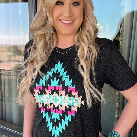 Sterling Kreek Leopard Out Loud T SOLD - Picture 1 of 4